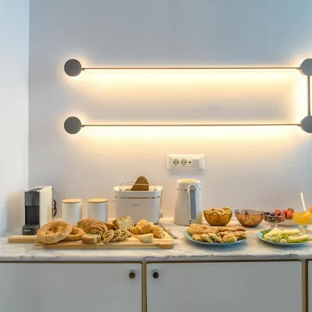 شقة Artful Loft With Rooftop Terrace, Near *