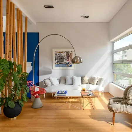Artful Loft With Rooftop Terrace, Near خانيا